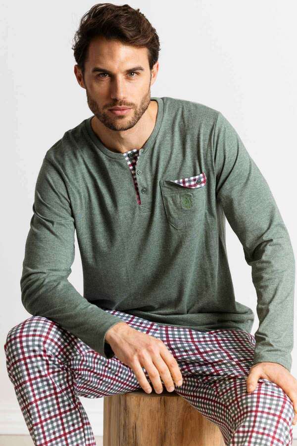 Ayyıldız 56581 Erkek Yeşil Pijama Takımı. 1 Ayyıldız 56581 Erkek Yeşil Pijama Takımı. 1
