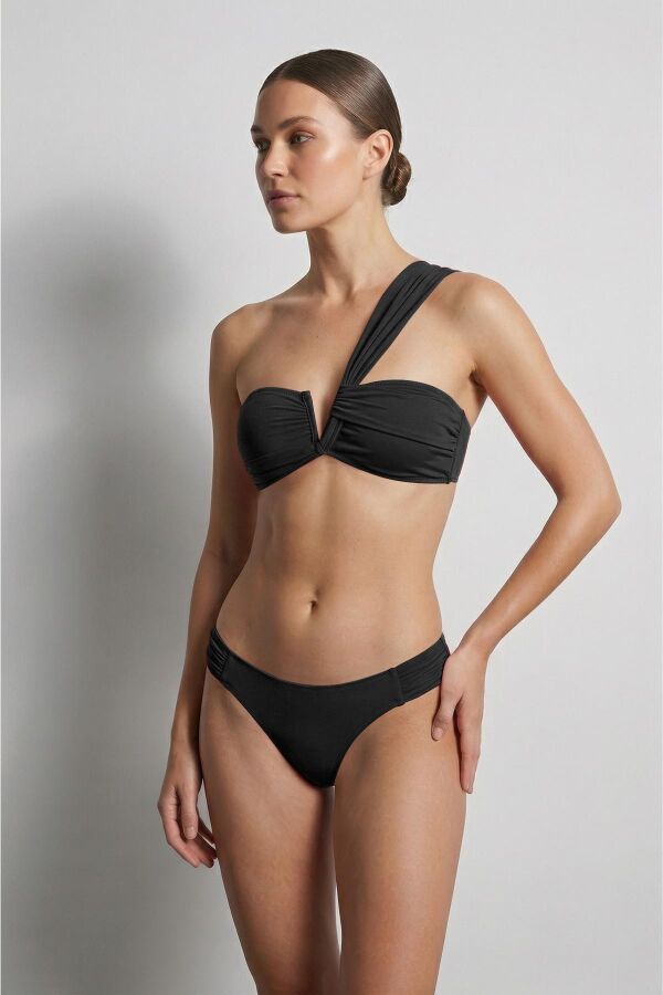 Ayyıldız 3400 Siyah Tek Omuz Bikini Takımı - 1