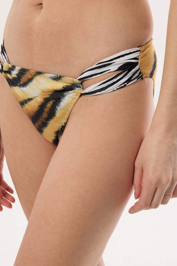 Ayyıldız 4610 Kaplan Desenli Straplez Bikini Takımı - 3