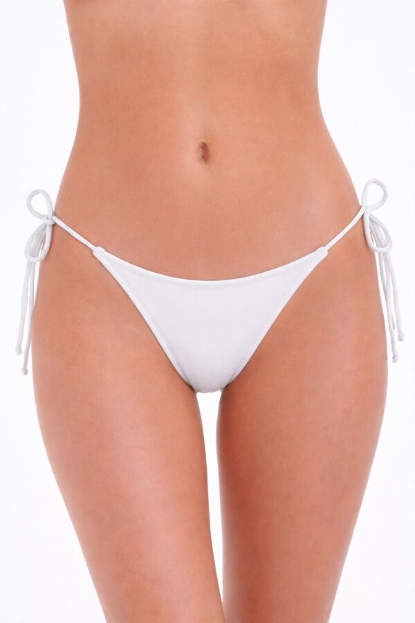 Ayyıldız 63005 Beyaz String Bikini Altı - 1
